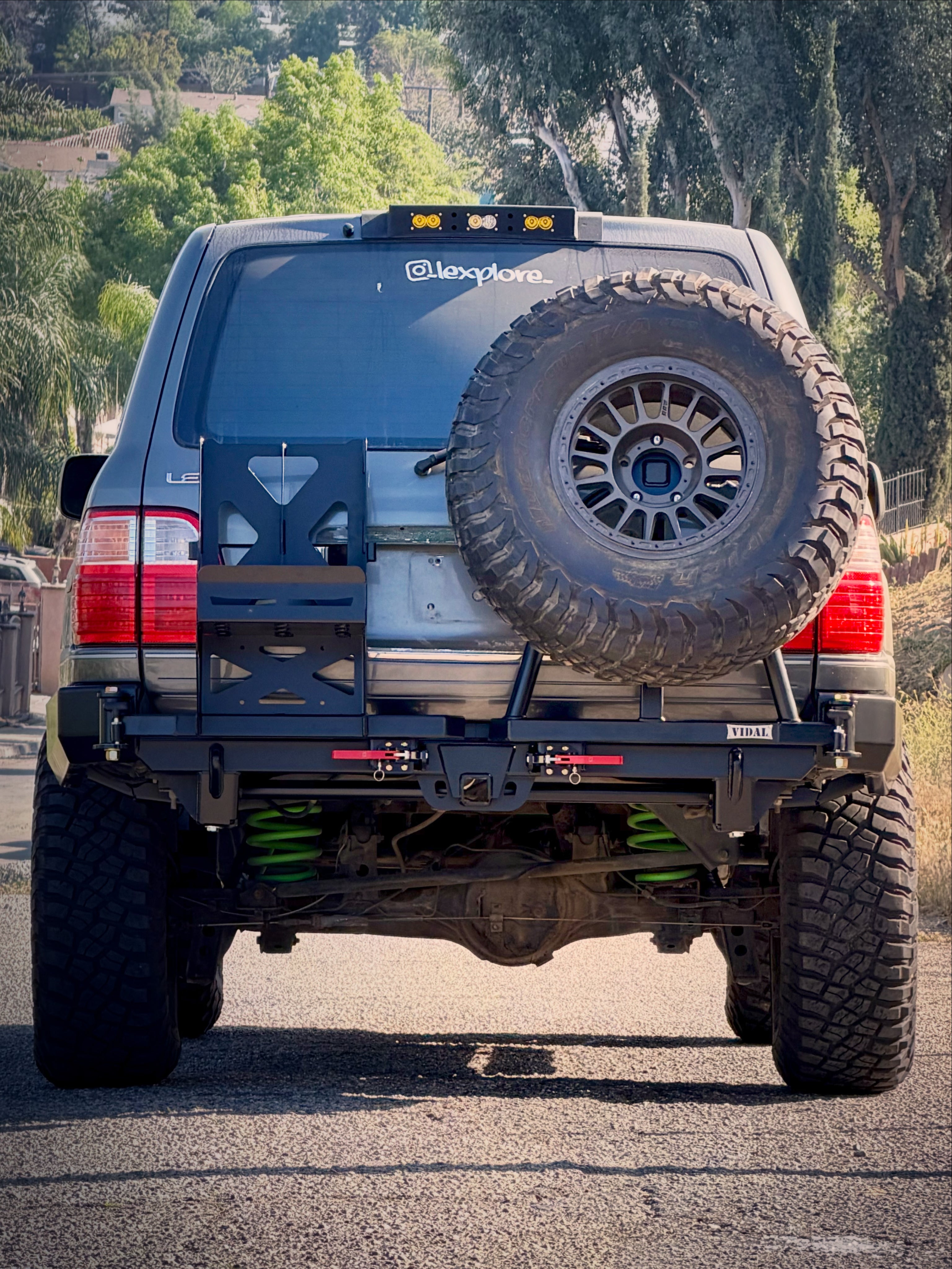 Land cruiser 100/ Lexus 470/ LC100/ LX470/ rear bumper/ 100 series